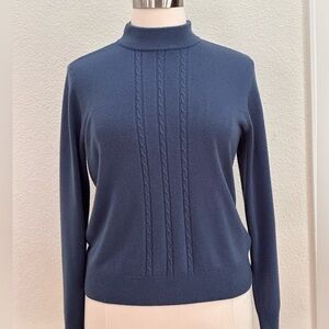 The TOG Shop XL blue/gray mock t-neck sweater